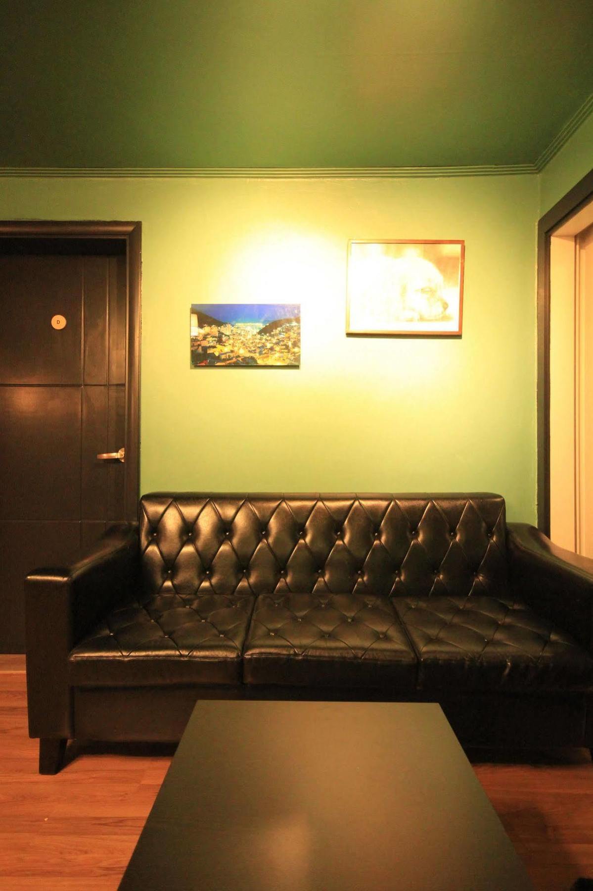 The One Hostel Hongdae In Seoul - Foreigner Only المظهر الخارجي الصورة
